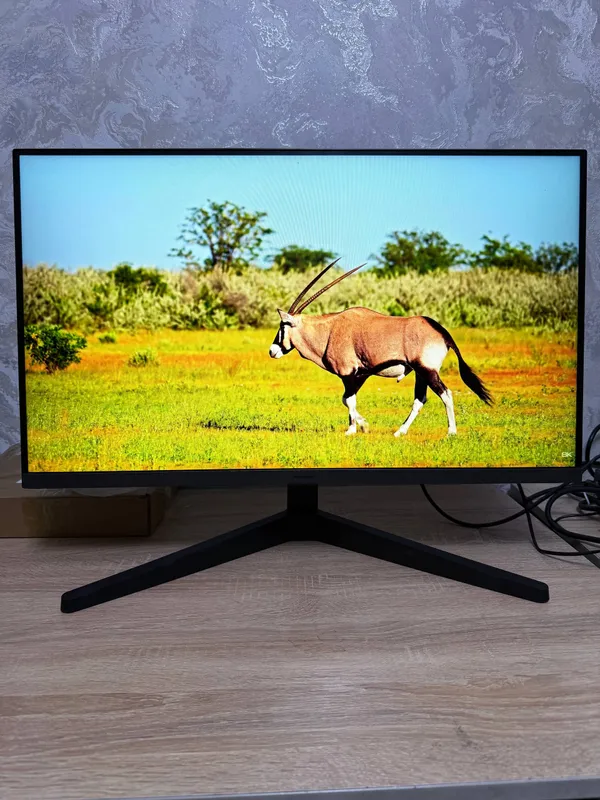 Samsung 27" Full HD 100Hz monitori 3