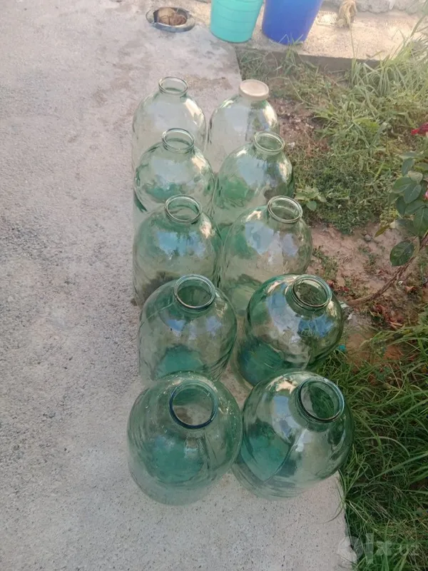20 l, 10 l va 50 l shisha butilkalar sotiladi 2 20 l, 10 l va 50 l shisha butilkalar sotiladi 2