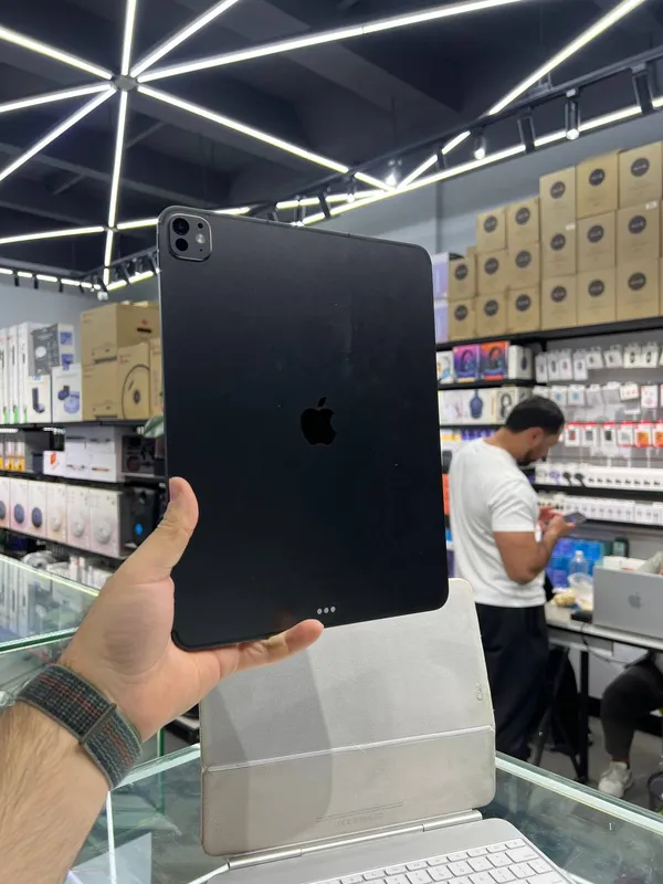 iPad Pro 13 M4 E-Sim 2
