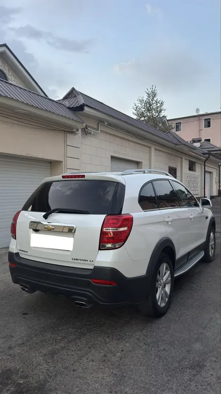 Chevrolet Captiva 4 avtomobili sotiladi 5 Chevrolet Captiva 4 avtomobili sotiladi 5