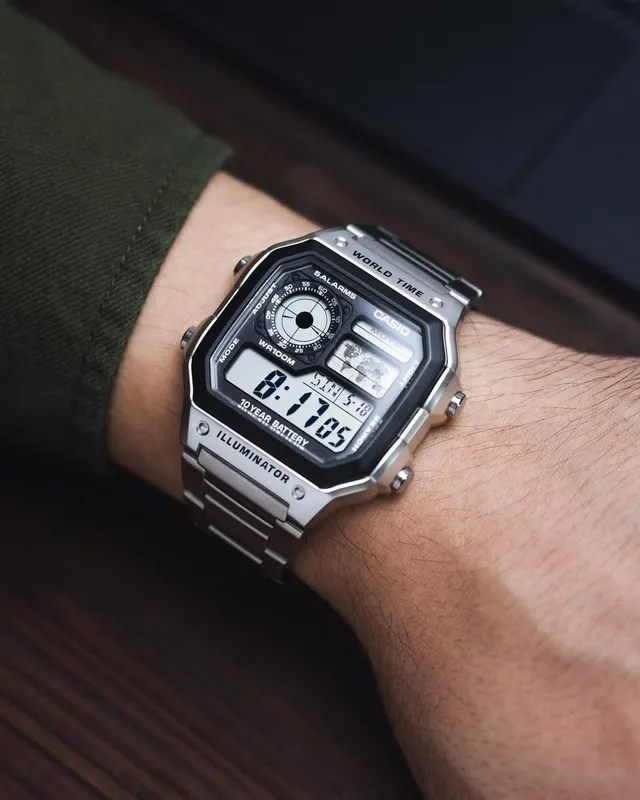 Casio AE-1200WHD «Casio Royale» — хитовая модель! Original — фото 1