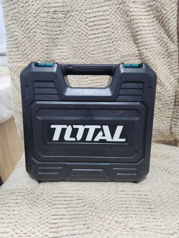 Шуруповерт Total 3 Шуруповерт Total 3