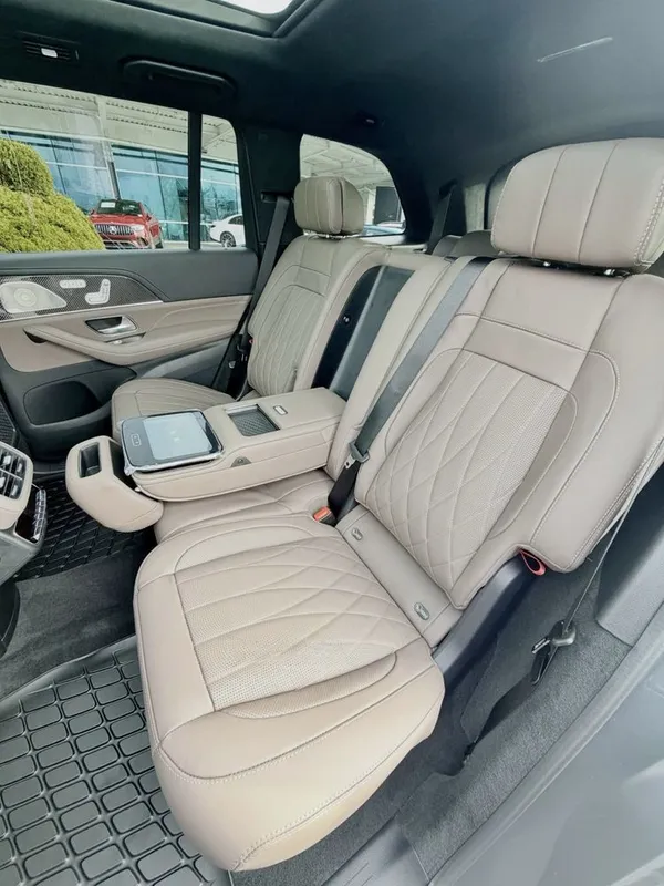 Mercedes-AMG GLS 63 2026 5
