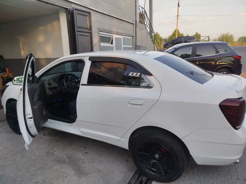 Chevrolet Cobalt 2