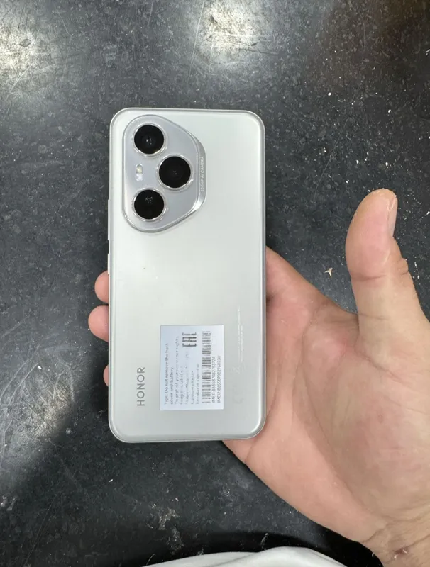Honor 400 pro 12/512gb idial holatda 1 Honor 400 pro 12/512gb idial holatda 1