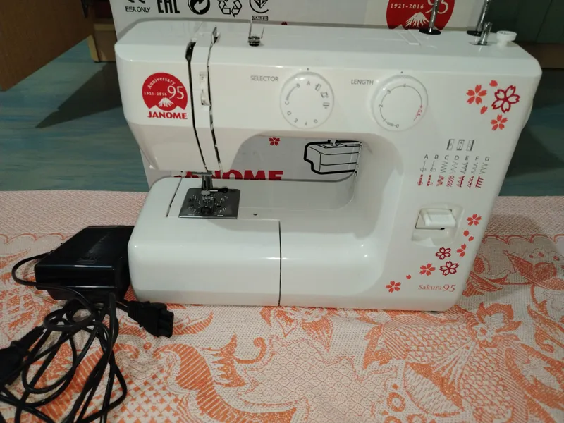 Продана швейная машина Janome Sakura 95 2 Продана швейная машина Janome Sakura 95 2