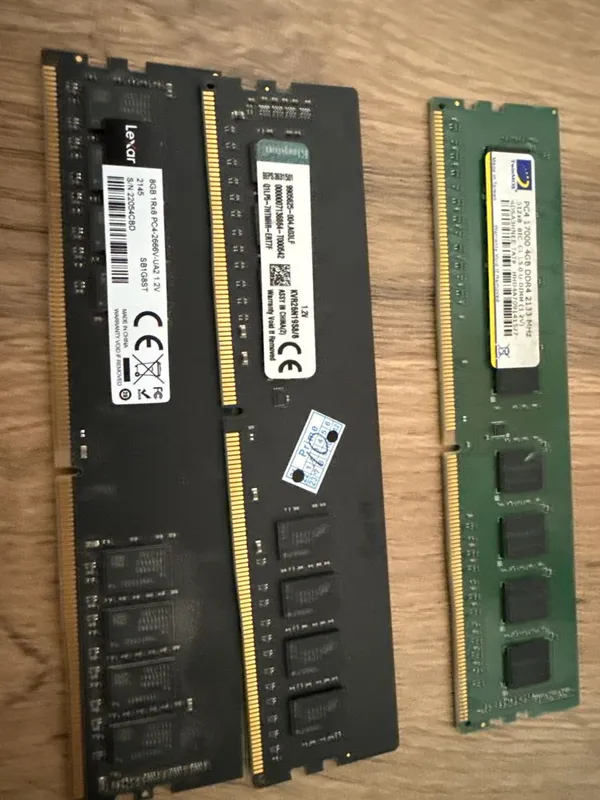 оперативная память DDR4 8 gb-2 шт 4 gb -1 шт все трое дам за 500.000 1 оперативная память DDR4 8 gb-2 шт 4 gb -1 шт все трое дам за 500.000 1