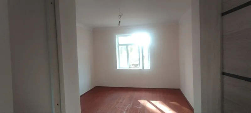 12 sotix 2 xonasi tayyor 6 xonali shinam uy gaz svet ichimlik suvi bor