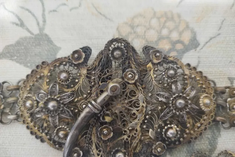 Продам старинный серебряный женский пояс 2