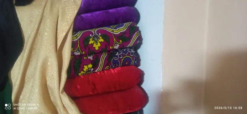 koʻrpa 3ta yakandoz 12ta yostiq sotiladi narxi