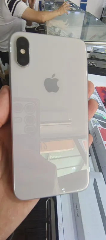 iPhone XS ideal xolatda
