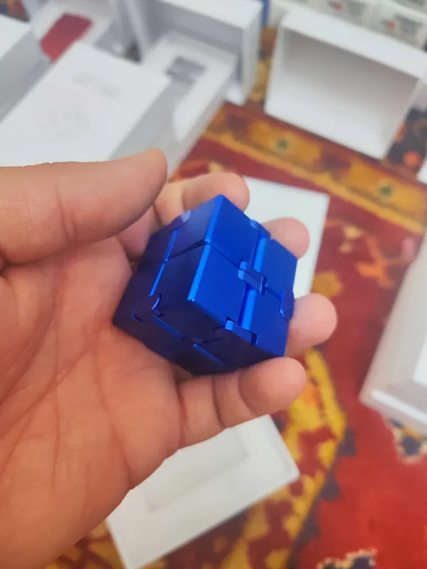 Infinity Cube II Aluminiy qotishma antistress kub