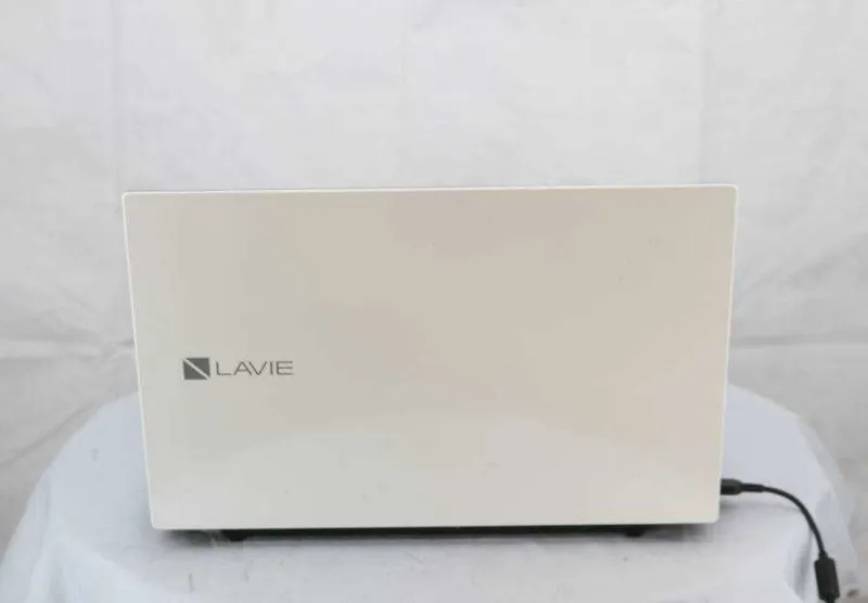 NEC Lavie NS650/G i7(7500U)/8gb ddr4/1Tb hdd