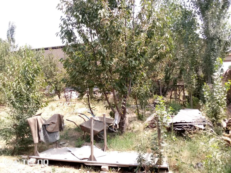 Продаётся земельный участок с коробкой, Келес, Абдурахмонов ж.к. 1