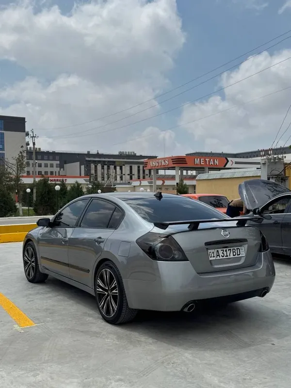 NISSAN ALTIMA Sotiladi yoki obmen! Xolati ideal, full navarod! 4 NISSAN ALTIMA Sotiladi yoki obmen! Xolati ideal, full navarod! 4
