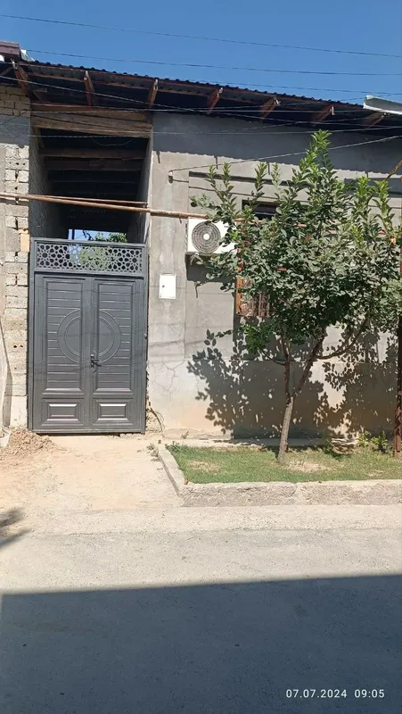 Sabzavot maxallada srochna sotiladi