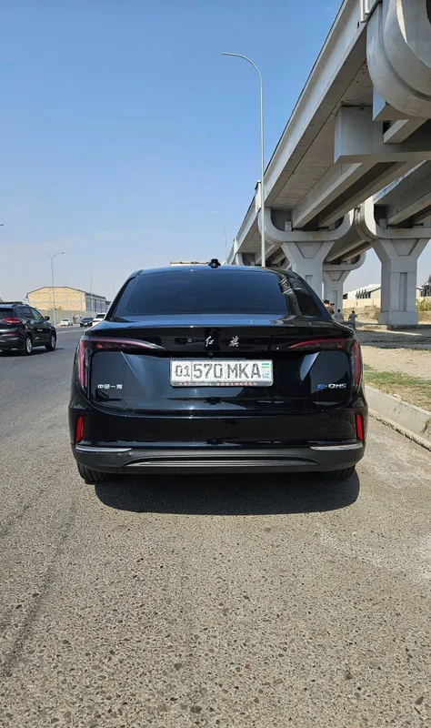 Сухая аренда Hongqi E-QM5 | тарифы «Бизнес» и «Комфорт+» | 250 тысяч 2 Сухая аренда Hongqi E-QM5 | тарифы «Бизнес» и «Комфорт+» | 250 тысяч 2
