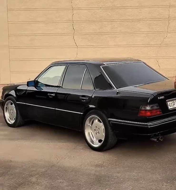 W124 Mers 1993 yil 104 mator 3,2 l 2