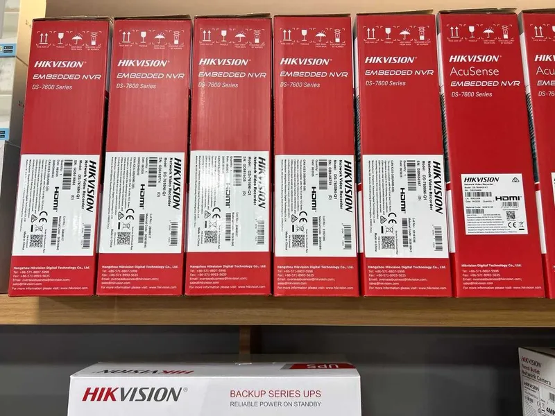 Видеорегистраторы Hikvision NVR — широкий ассортимент — фото 1