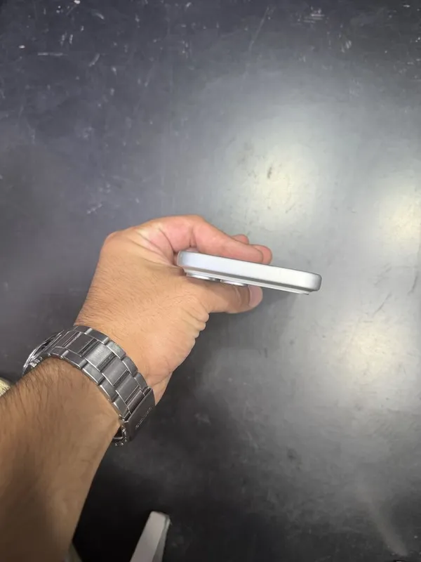 Iphone 17 pro max 256 г 3 Iphone 17 pro max 256 г 3