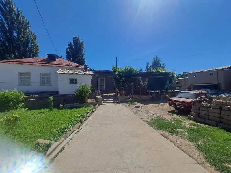 Дом продаётся. Уй сотилади Бостонлик тумани Азадбашда
