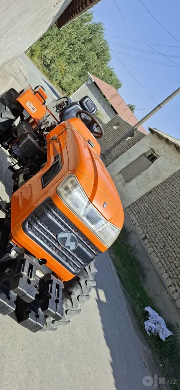 Chimgan 304 mini traktor sotiladi. 2 Chimgan 304 mini traktor sotiladi. 2
