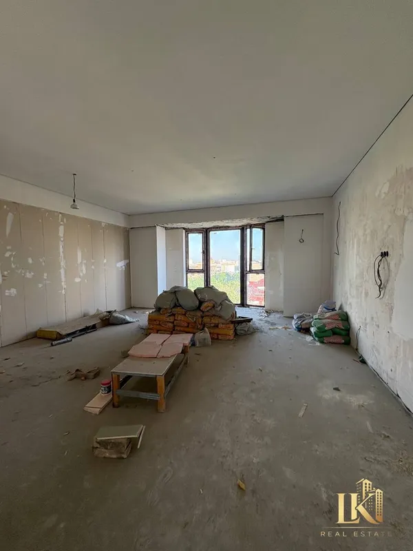 Продаётся 3-комнатная квартира в новостройке (white box), Мирабадский район 3