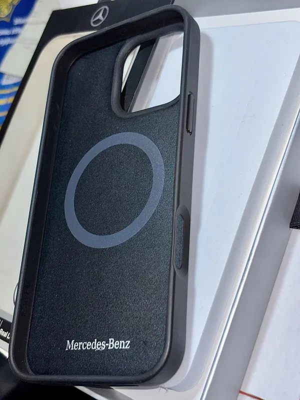 Продаётся чехол для Iphone 16 pro max — фото 3