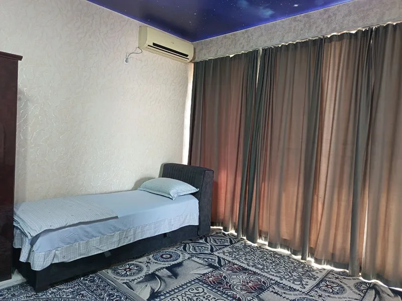 Квартира 3 хоналик 120 кв.м Мехмонхона хам бор ойлик ва кунлик ижарага — фото 2