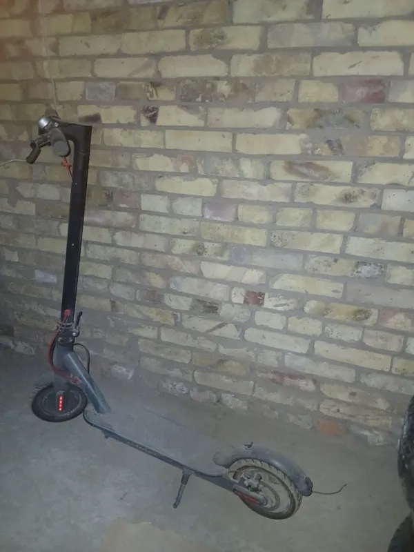 skuter elektron sotiladi hohlagan bahoda