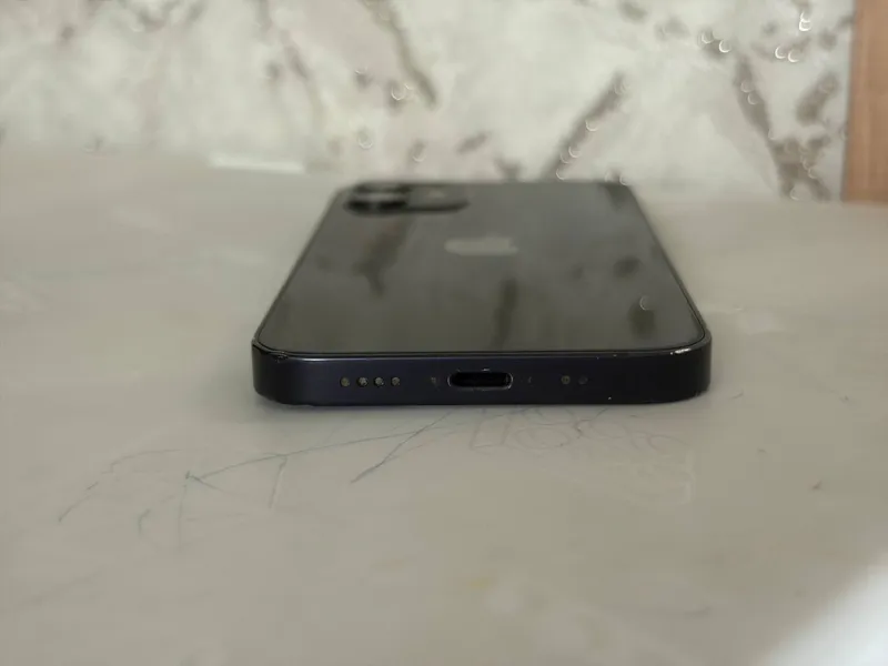 iPhone 12 mini sotiladi xolati zoʻr — фото 1