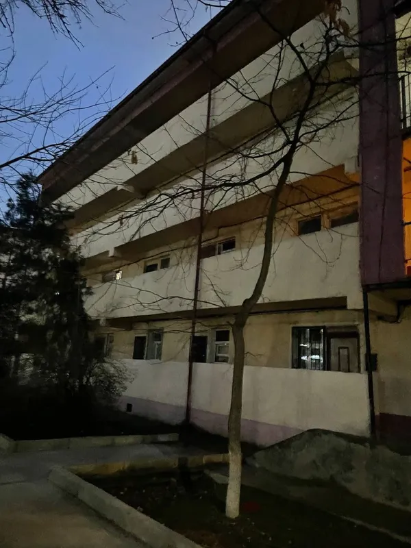 Kvartira sotiladi 1 Kvartira sotiladi 1