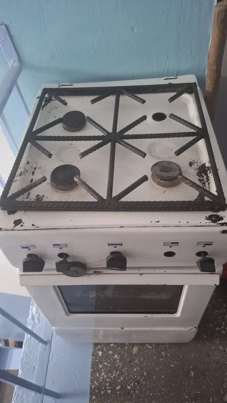 Продаётся газ плита 1