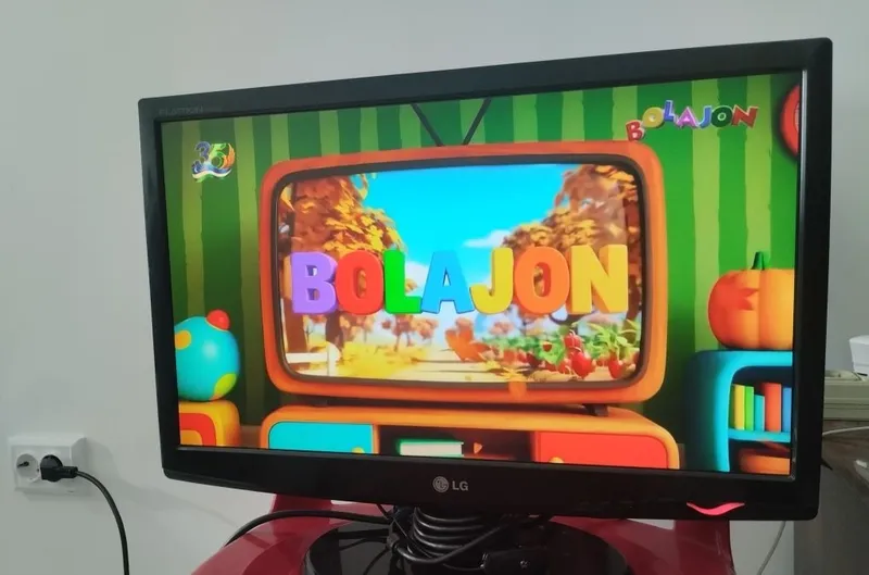 Телевизор Samsung LCD 22" 1 Телевизор Samsung LCD 22" 1