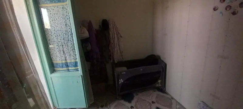 Срочно интернатда 1хонали уй сотилади 2хонали килинган гишли дом 17000 — фото 3