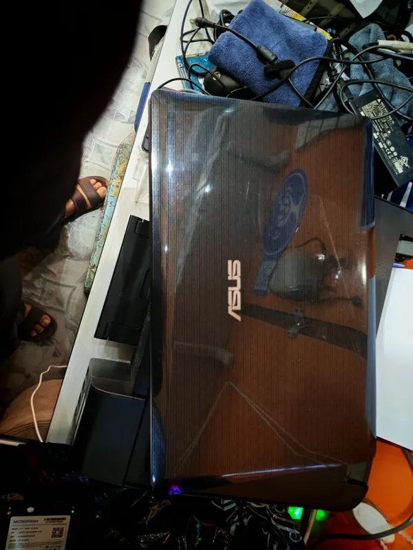 Noutbuk sotiladi Asus core i7 3 Noutbuk sotiladi Asus core i7 3