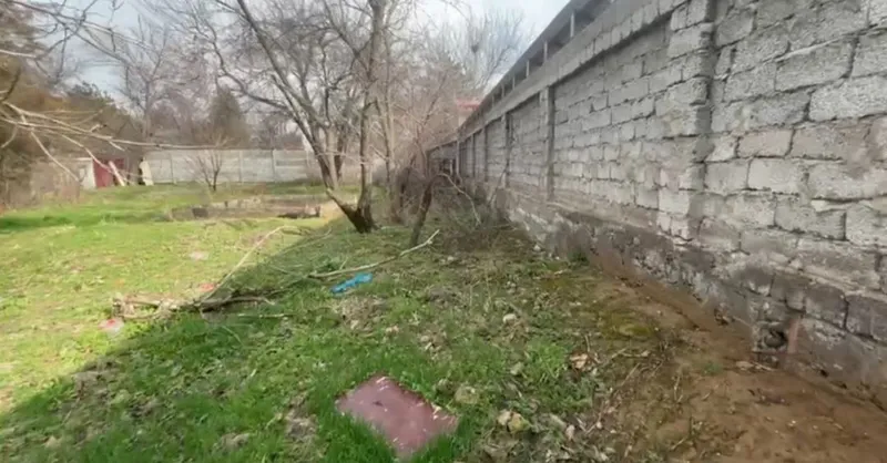 Fan Bush 6 sotix dacha sotiladi 1