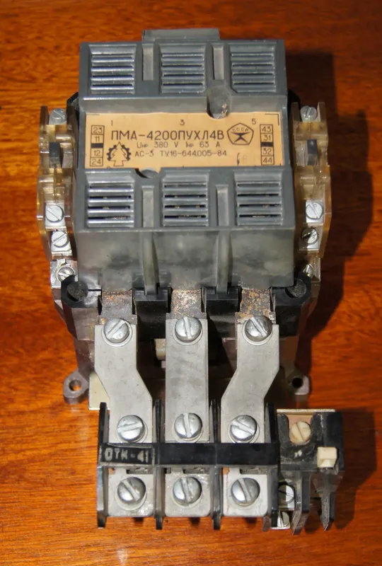 Продается контактор ПМА-4200ПУХЛ4В (новый-с хранения) Продается контактор ПМА-4200ПУХЛ4В (новый-с хранения)