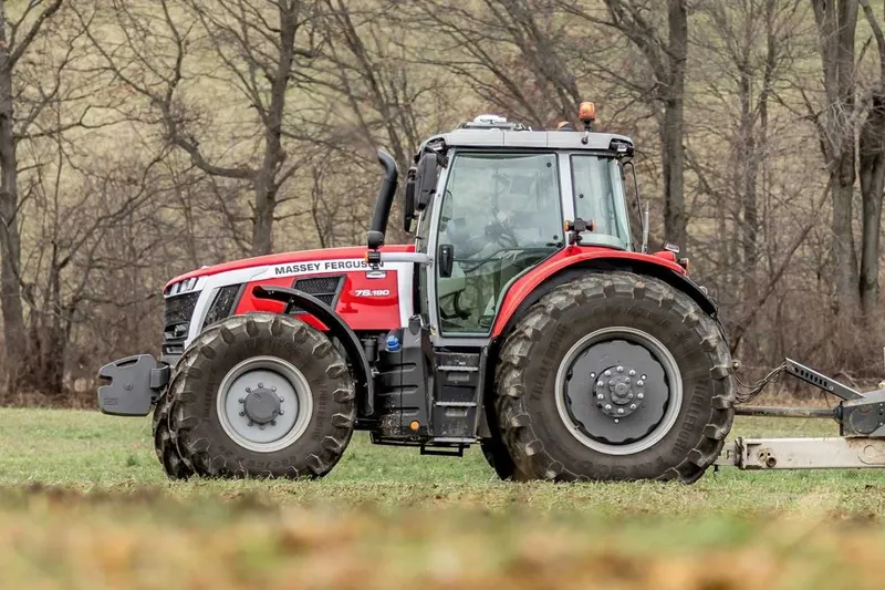 Traktor Massey Ferguson MF 7S 165 4WD