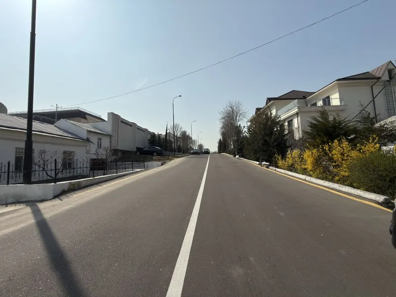 Продажа участка 10 соток ул Шуртеппа Центр Луначарского фасад 18метров 1