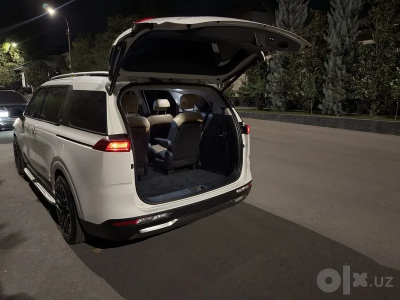 Kia Carnival 2023 3.5 V6 9 мест 7 Kia Carnival 2023 3.5 V6 9 мест 7