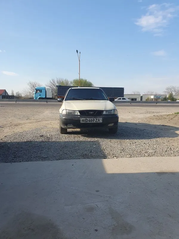 Neksiya 1 yili 2004 xamma joyi soz olgan odam Mazza qilib minadi