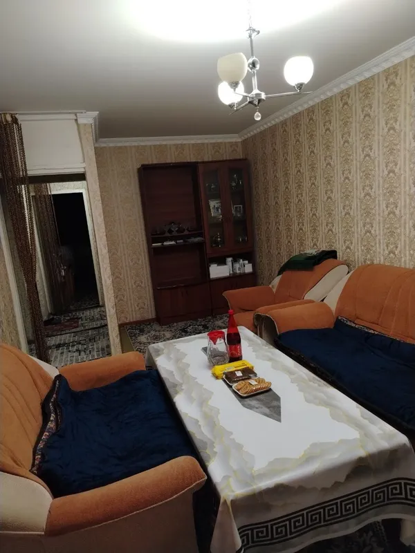 Квартира продаётся: 2-комнатная, переделана в 3-комнатную, Фергана 9