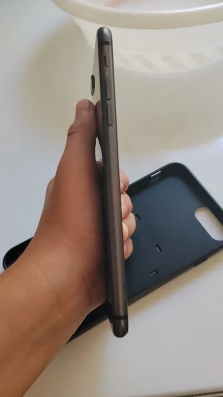 Iphone 8 plus sotiladi srochna — фото 2
