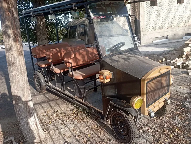 Elektrokar 10 oʼrindiqli