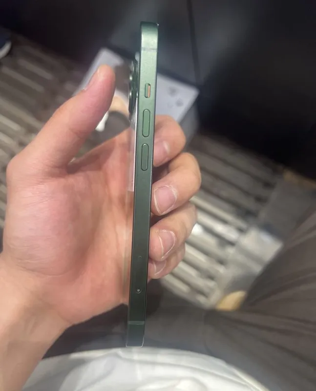 iPhone 13 128 ГБ, ёмкость аккумулятора 100% 2 iPhone 13 128 ГБ, ёмкость аккумулятора 100% 2