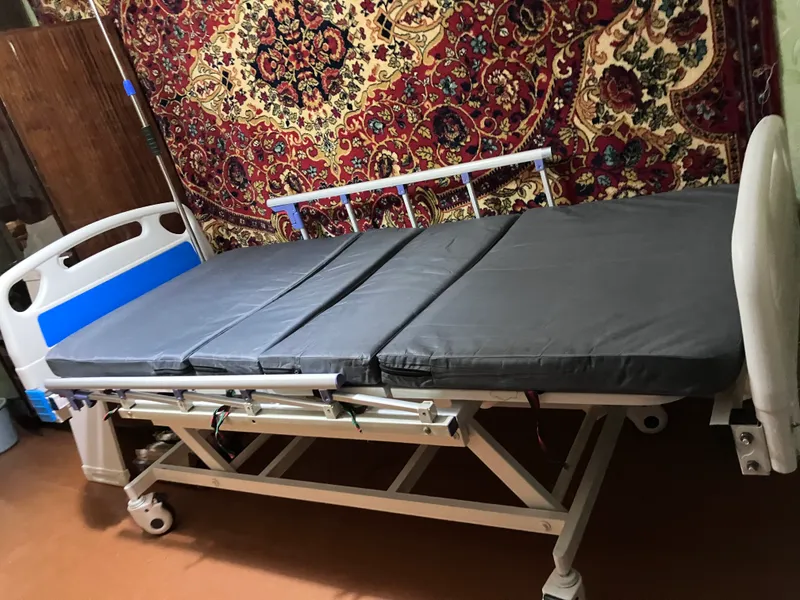 IDEAS MEDICAL tibbiy karavoti, 3 richag 4 IDEAS MEDICAL tibbiy karavoti, 3 richag 4