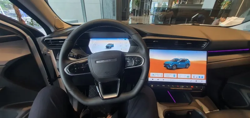 Kaiyi x7 Hybrid: 7 örindiqli, 5litr/100km 10