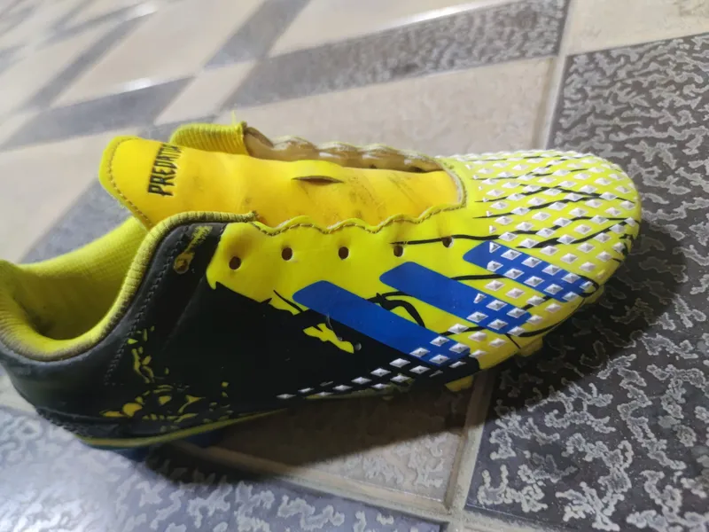 Adidas PREDATOR razmer 39