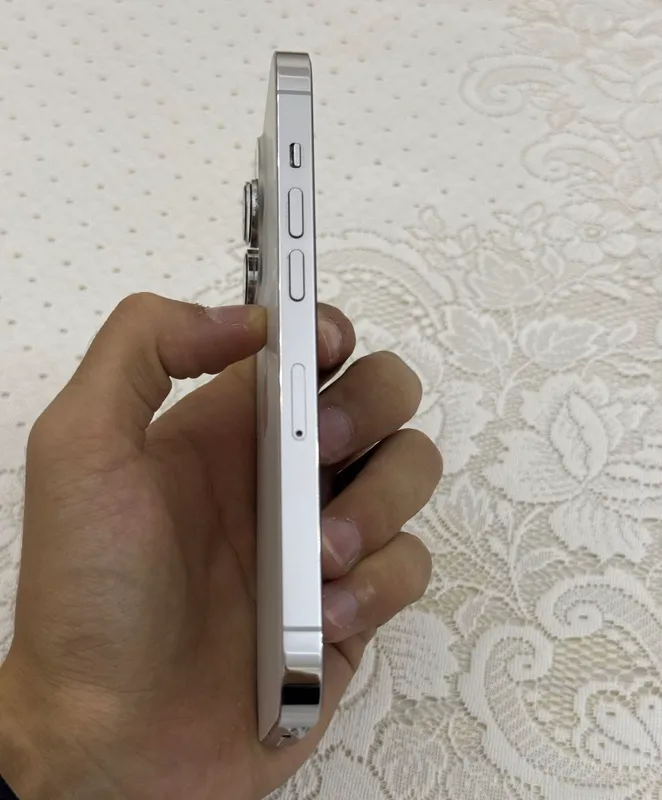iPhone 14 Pro Ideal 3